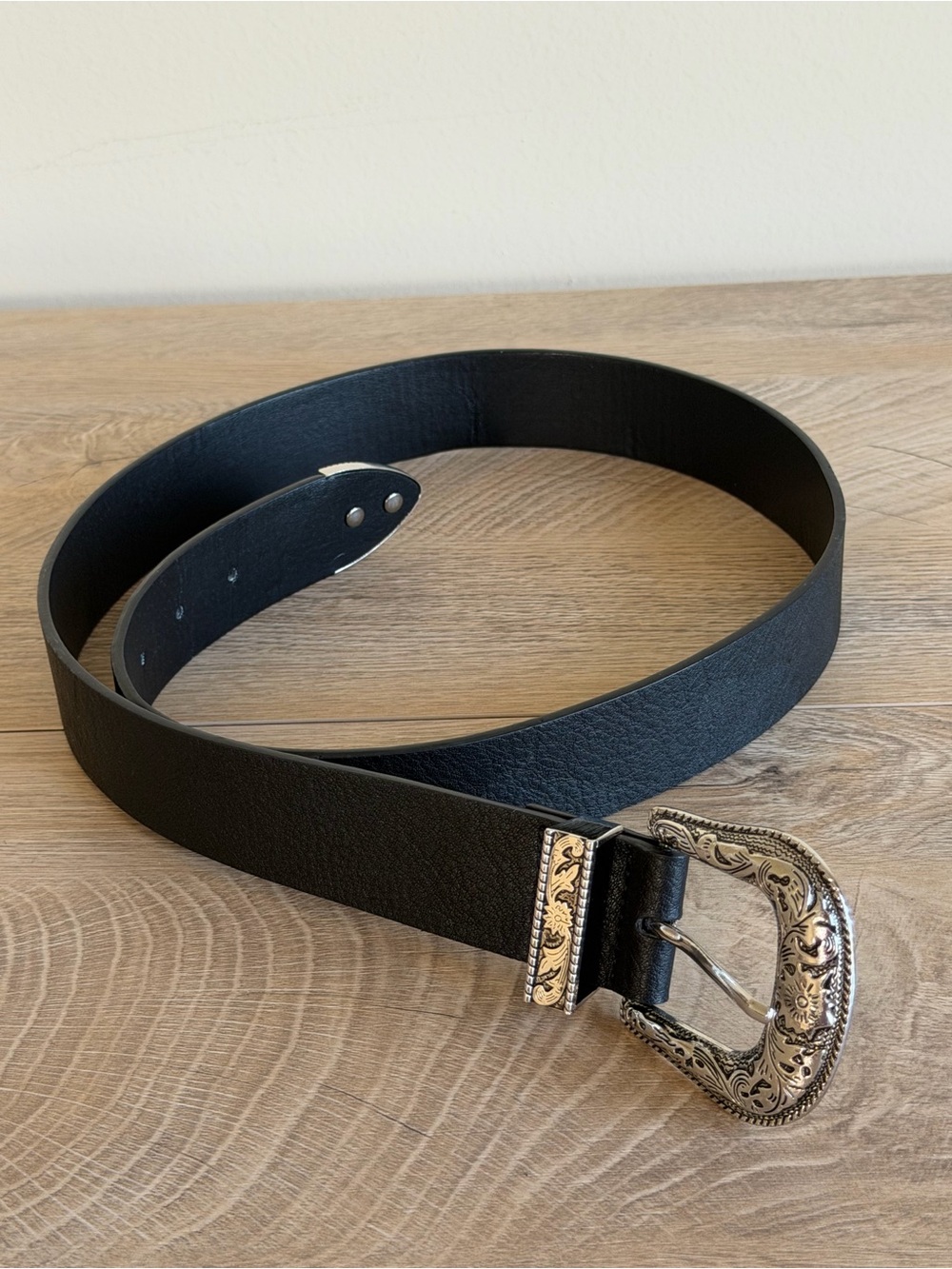 Women's Black Leather Belt with Ornate Silver Western Buckle - Picture 2 of 5